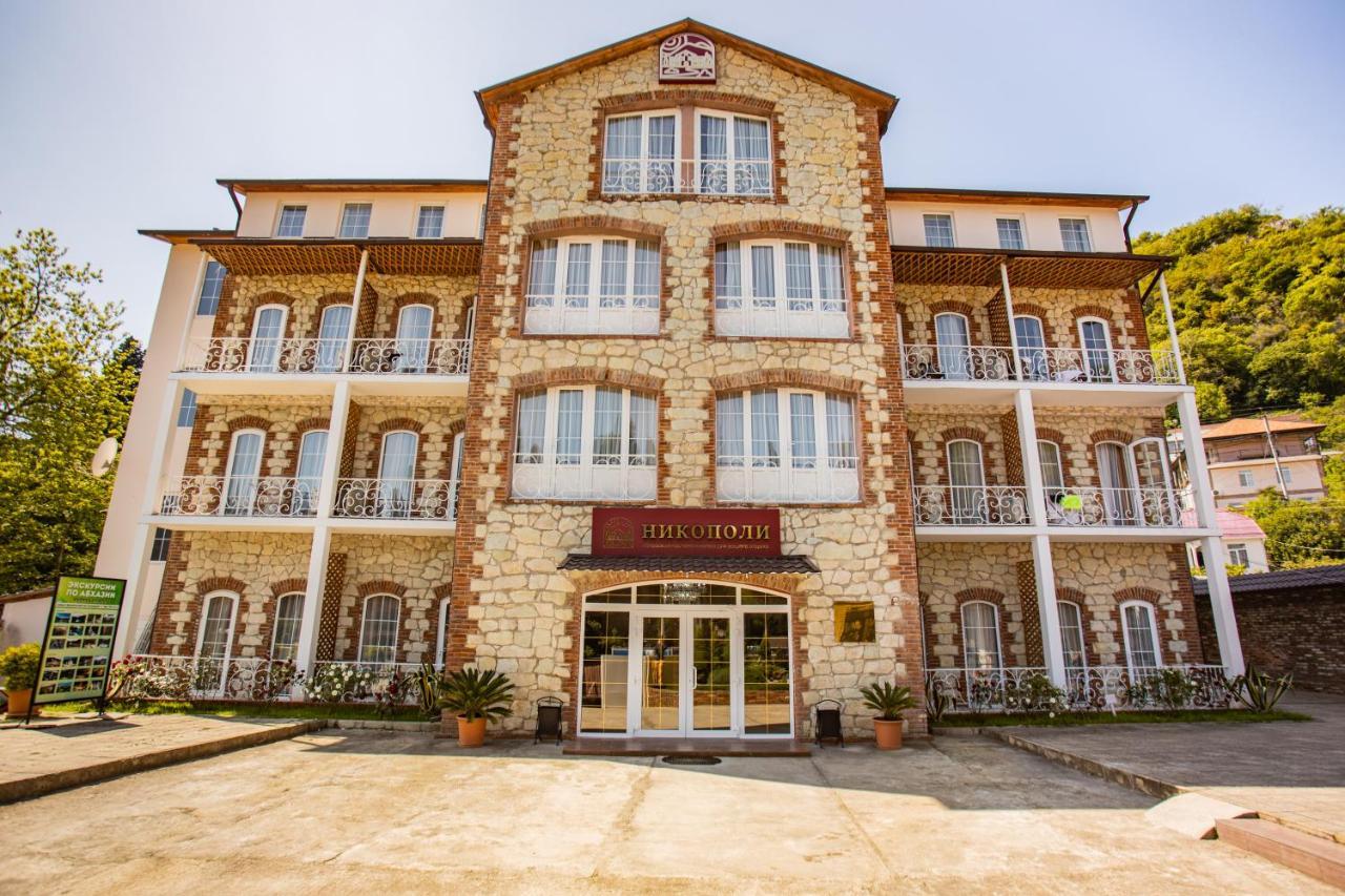 Hotel Nikopoli On Vodopadnaya 21А New Athos Buitenkant foto